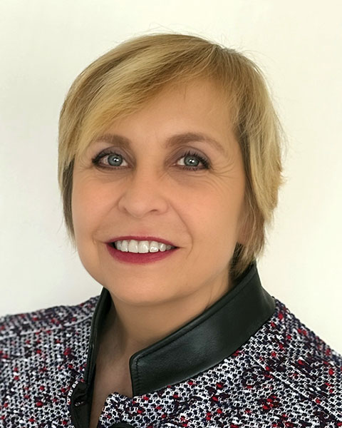 Headshot of Mathilde Delhoume